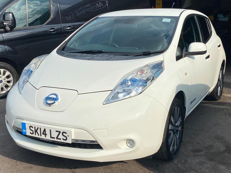 Nissan Leaf view 4