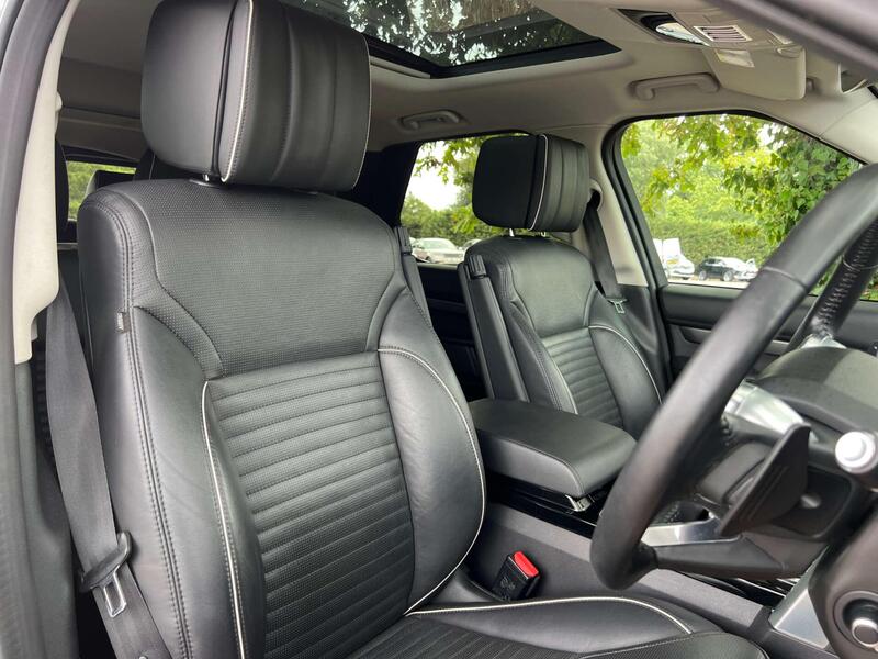 Land Rover Discovery 3 view 5