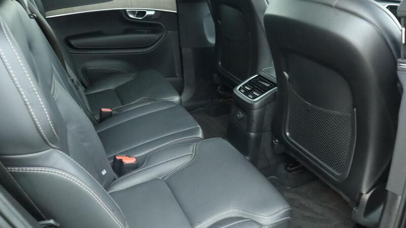 Volvo XC90 view 6