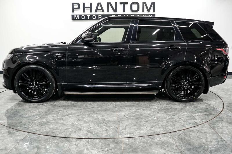 Land Rover Range Rover Sport view 4