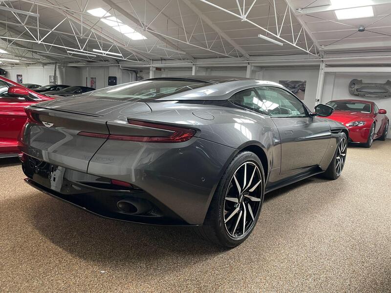 Aston Martin DB11 view 3