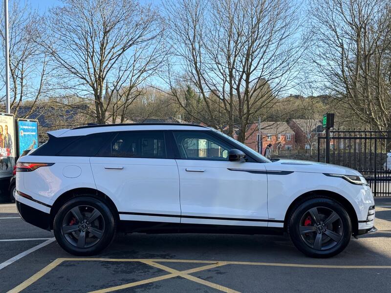 Land Rover Range Rover Velar view 2