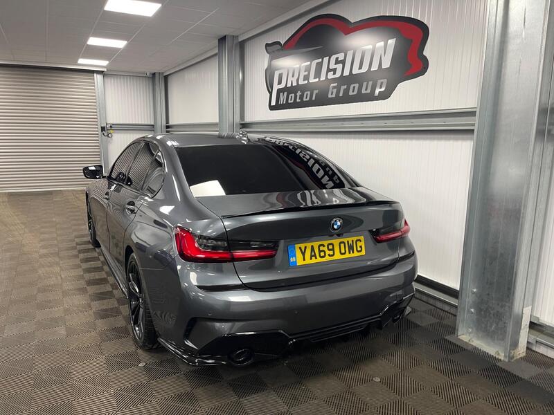 BMW 3 Series view 7