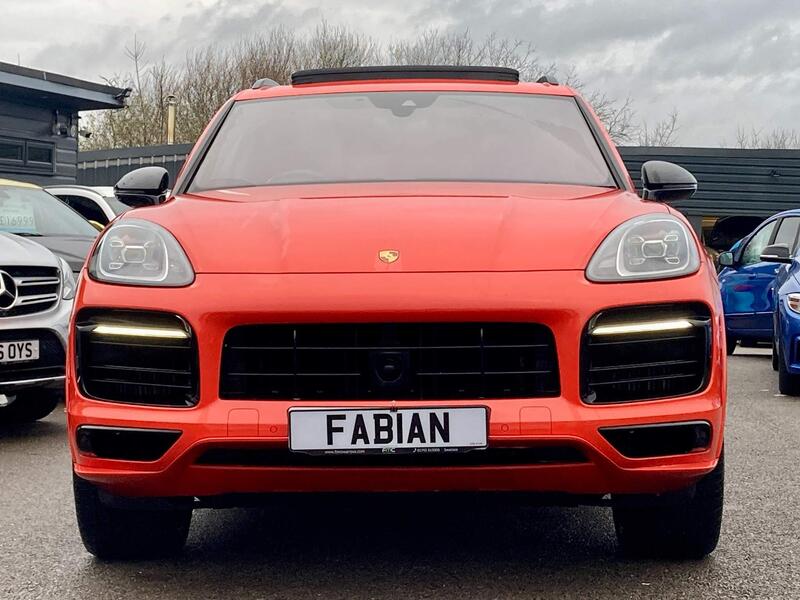 Porsche Cayenne view 4