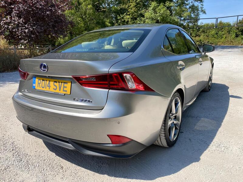 Lexus Is view 7