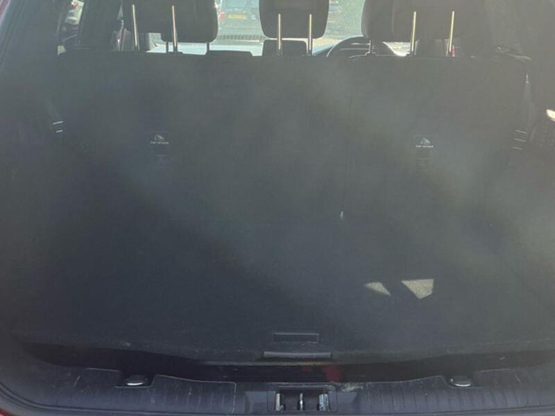 Ford Kuga view 3