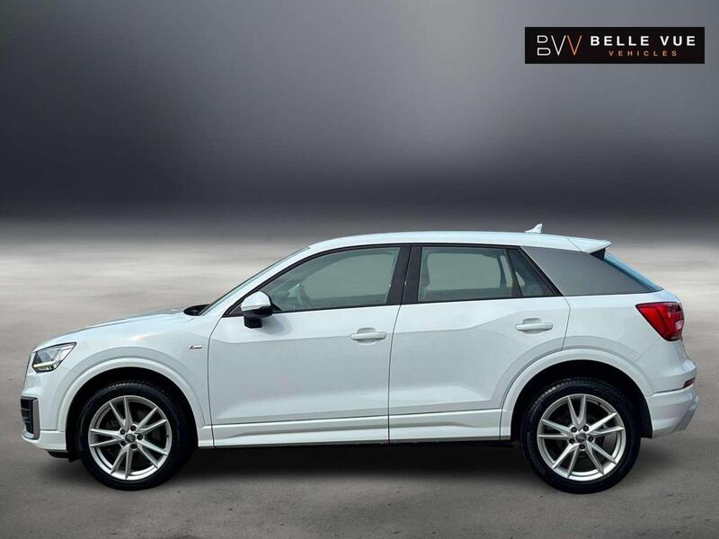 Audi Q2 view 5