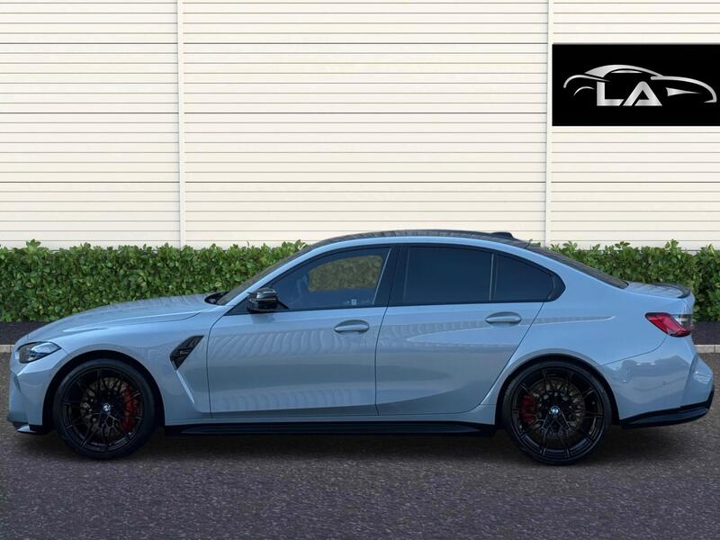 BMW M3 view 3