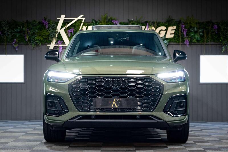 Audi Q5 view 3