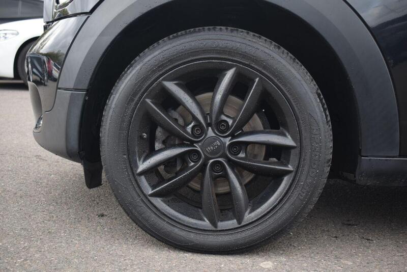 Mini Countryman view 3