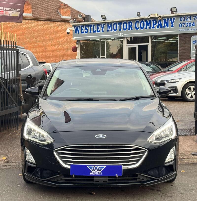 Ford Focus view 3