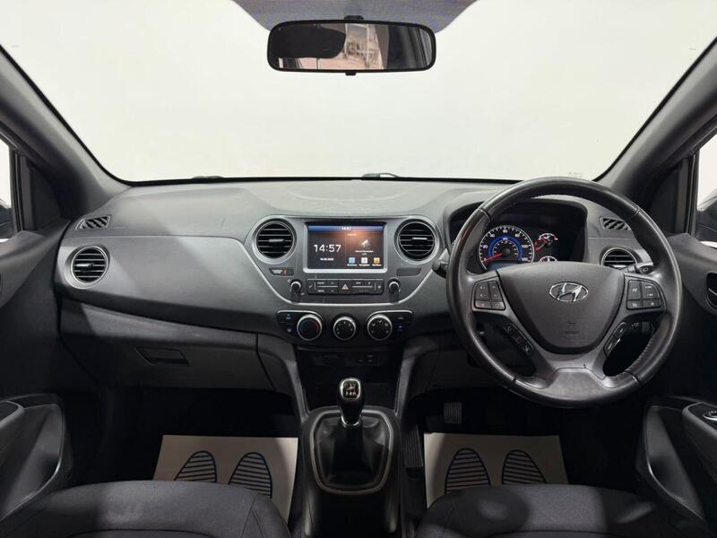 Hyundai I10 view 4
