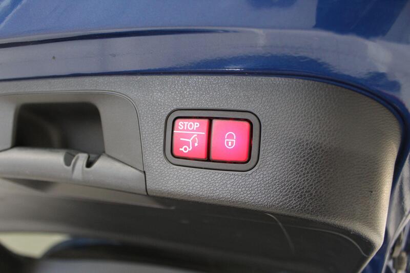 2022 Mercedes-Benz EQC in Blue — image 48 of 100