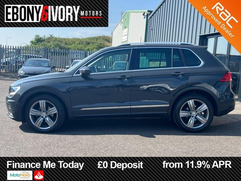 Volkswagen Tiguan view 2