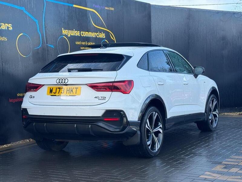 Audi Audi Q3 view 6
