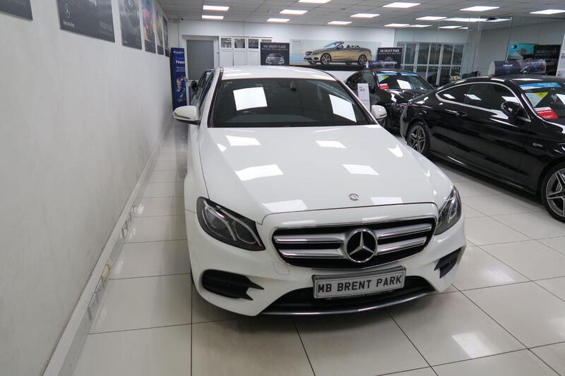 Mercedes-Benz E Class view 3