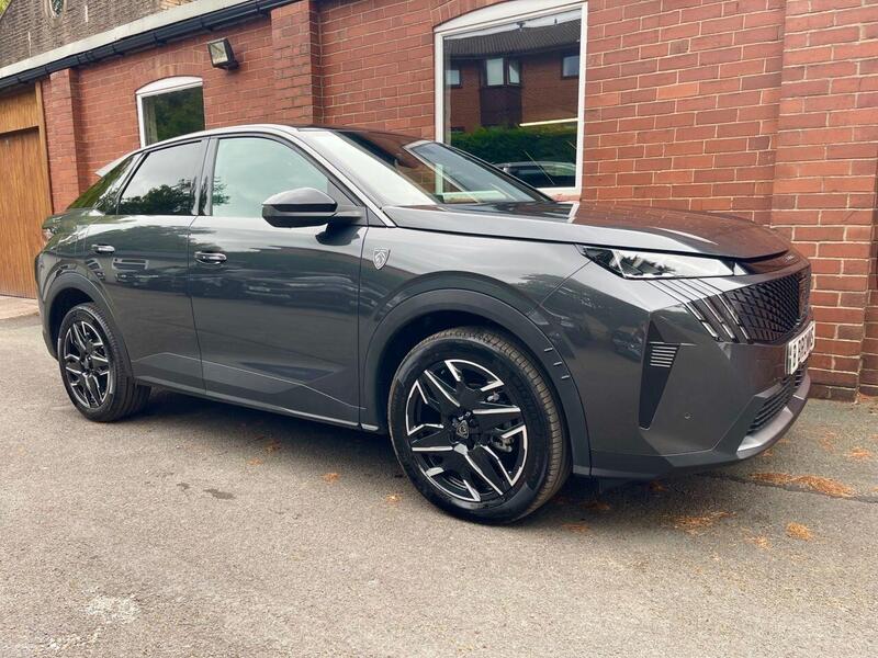 Peugeot 3008 main image