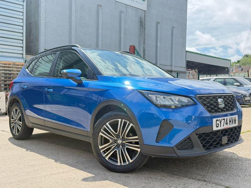 Seat Arona main image