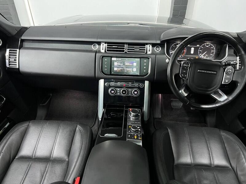 Land Rover Range Rover view 2