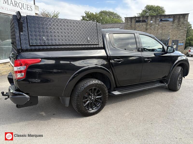 Mitsubishi L200 view 3