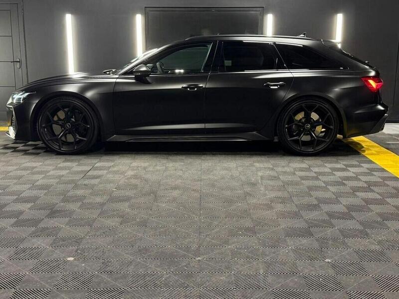 Audi RS6 Avant view 4