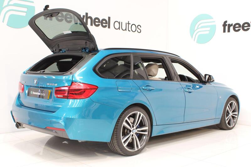 2016 BMW 3 Series in Blue — image 24 of 69