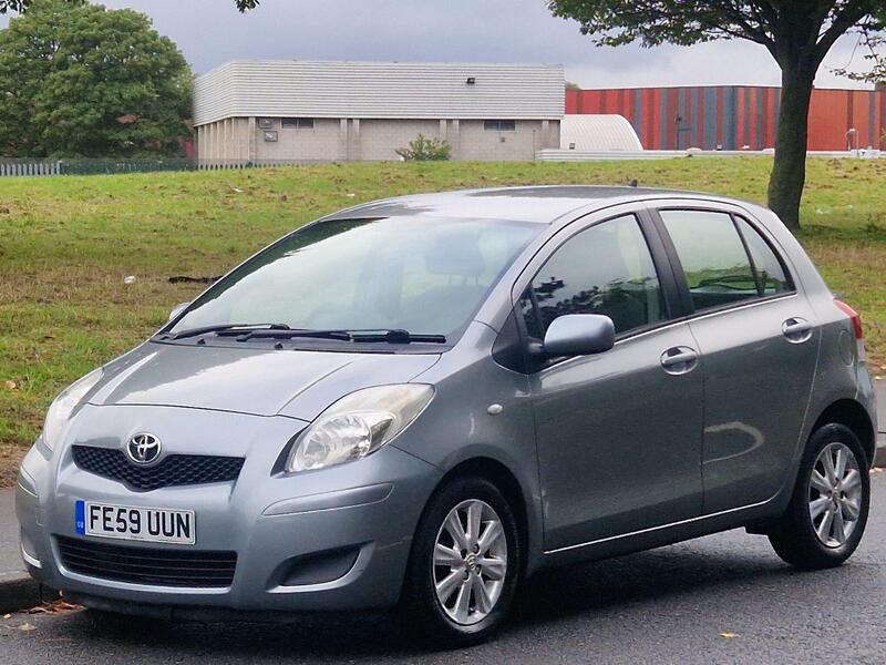 Toyota Yaris view 2