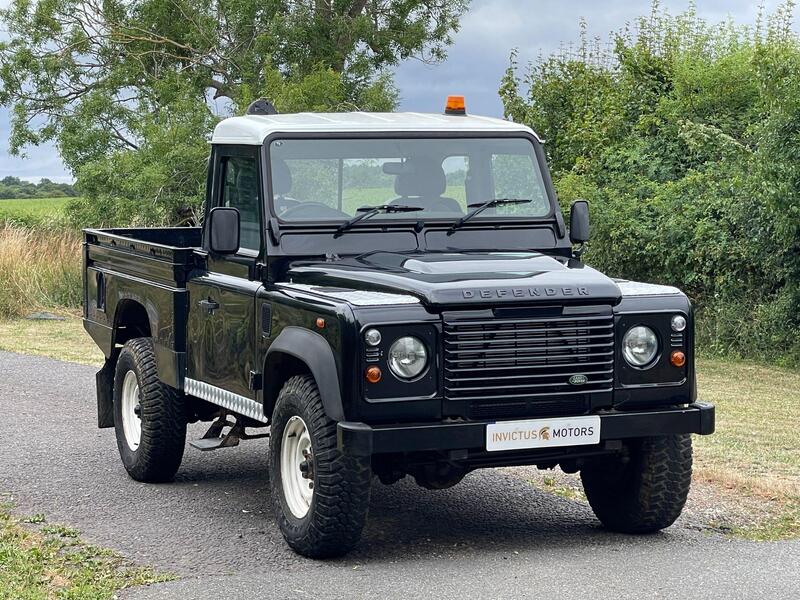 Land Rover Defender view 9