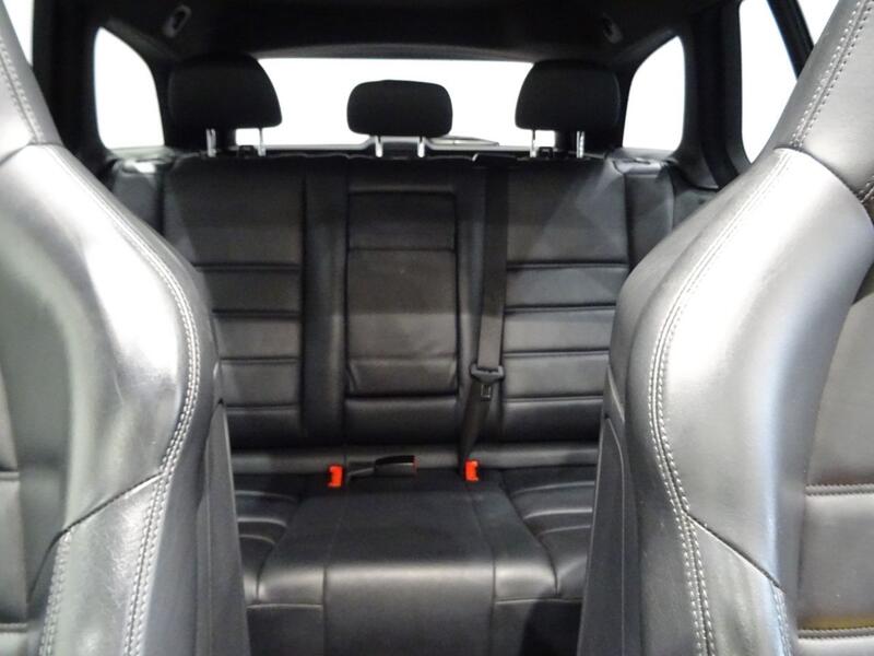 Mercedes-Benz C-Class view 100