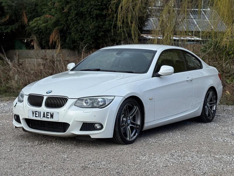 BMW 3 Series view 5