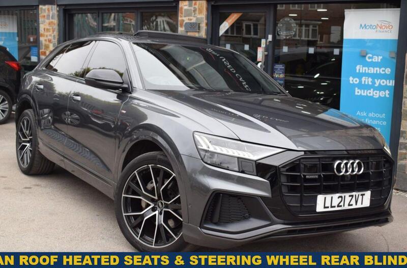 Audi Q8 view 6