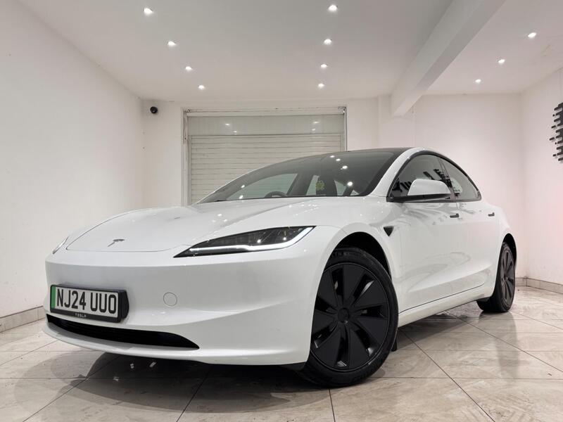 Tesla Model 3 view 4