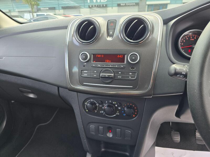 Dacia Sandero Stepway view 4
