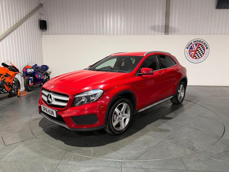 Mercedes-Benz Gla view 2