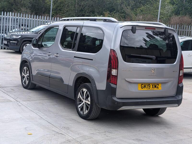 Peugeot Rifter view 5