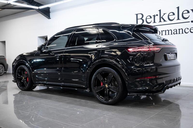 Porsche Cayenne view 7