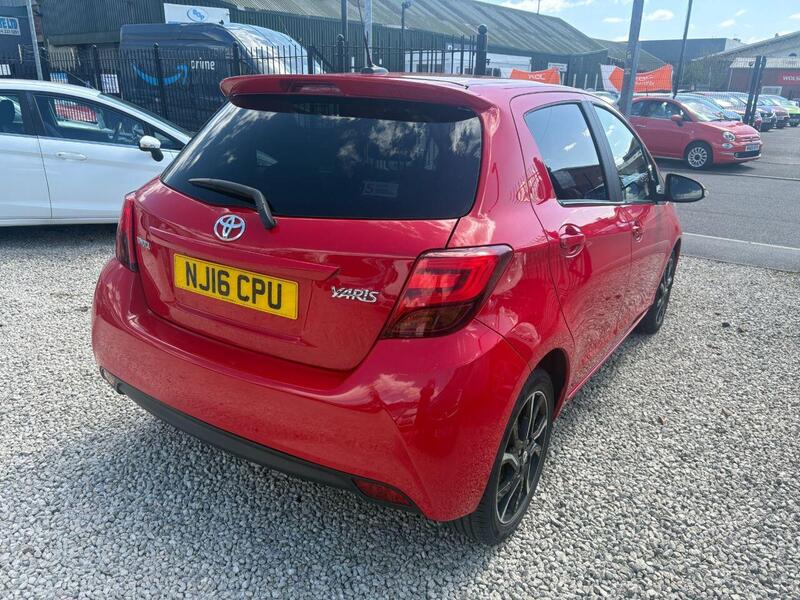 Toyota Yaris view 6