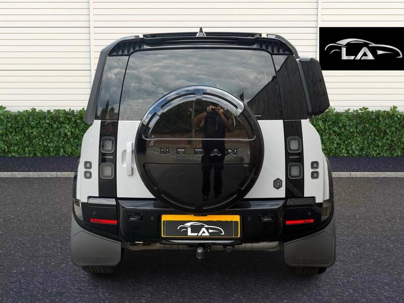Land Rover Defender view 7