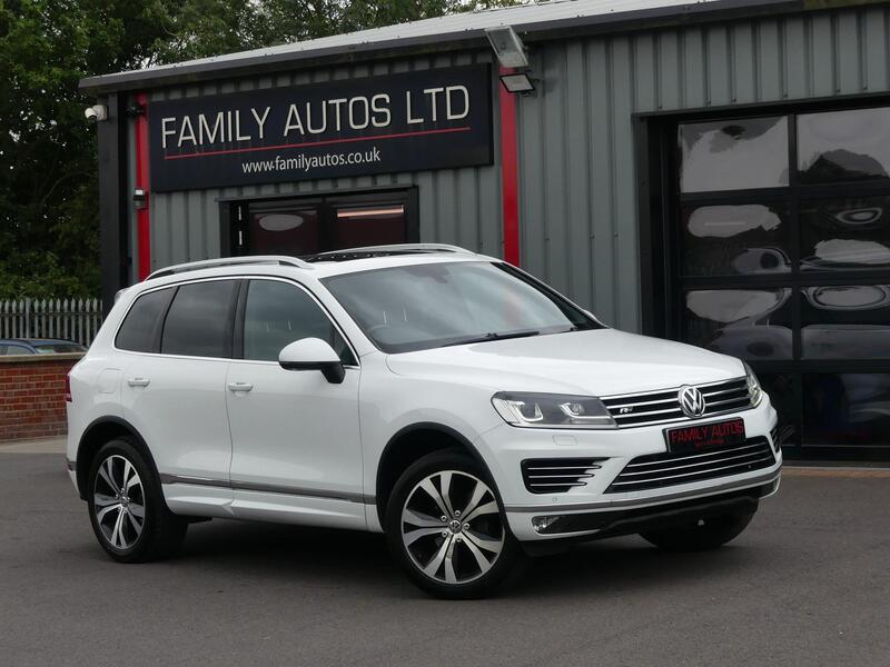 Volkswagen Touareg main image