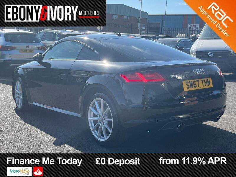 Audi TT view 3