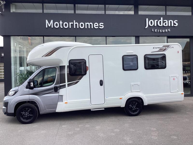 Auto-Trail Expedition C71 — image 2