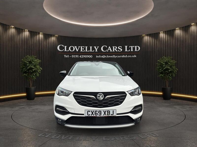 Vauxhall Grandland X view 2