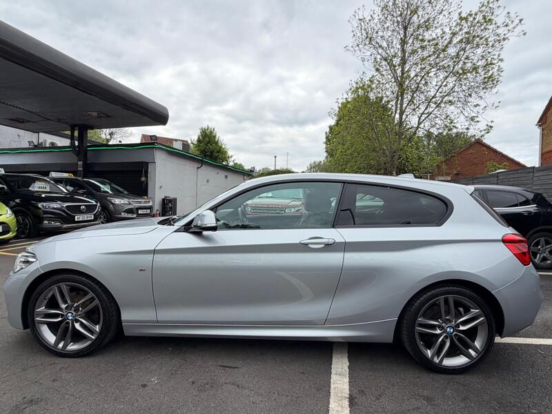 BMW 1 Series view 5