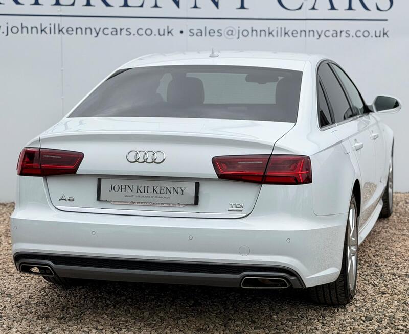 Audi A6 Saloon view 6