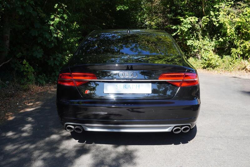 Audi S8 view 6