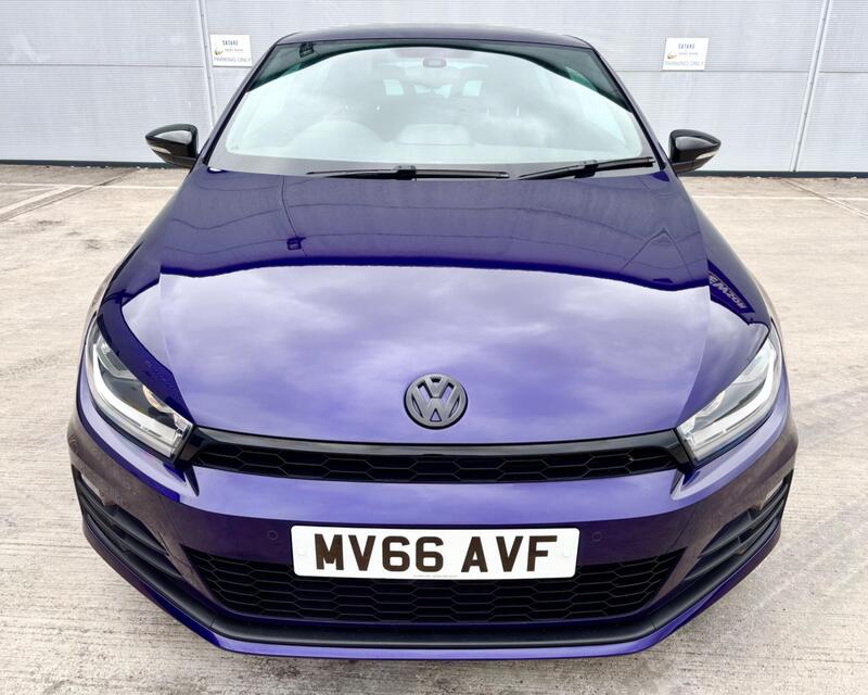 Volkswagen Scirocco view 4