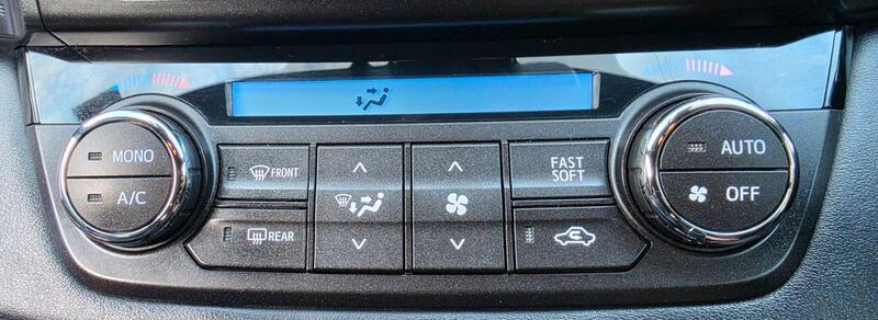 Toyota RAV4 2.5 VVT-h Excel CVT 4WD Euro 6 (s/s) 5dr thumbnail 38