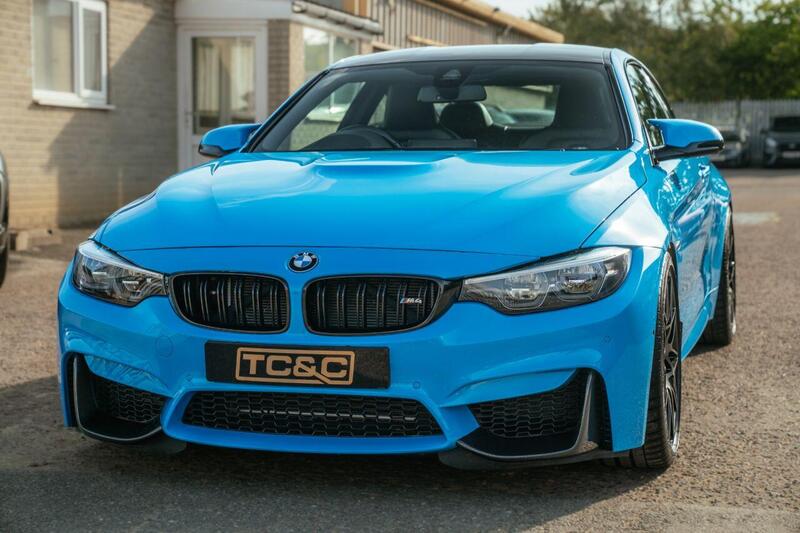 BMW M4 view 7