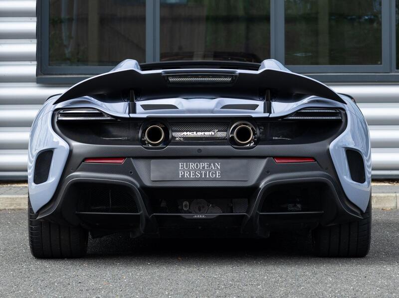 Mclaren 675LT view 4