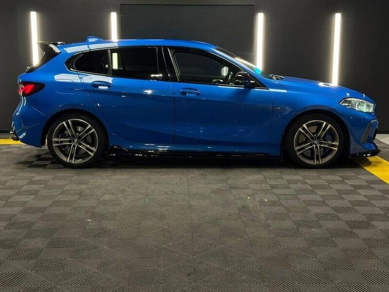 BMW 1 Series view 5